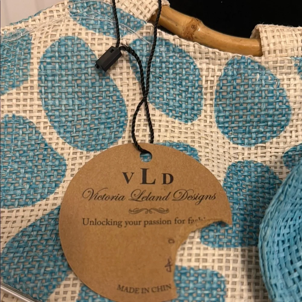 Victoria Leland Designs
cream and Blue Mosaic Tote Bag with Structured Design - Picture 2 of 7